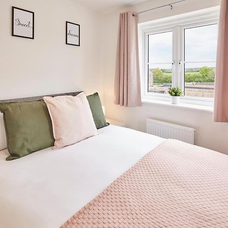 Host & Stay - Cayton Bay Cottage Exterior photo